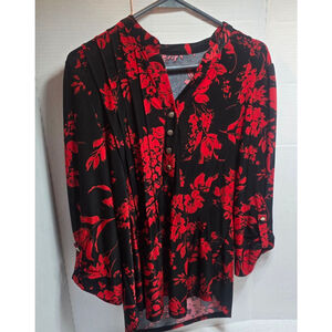 Women's Unbranded Floral Tunic Top in Black and Red medium